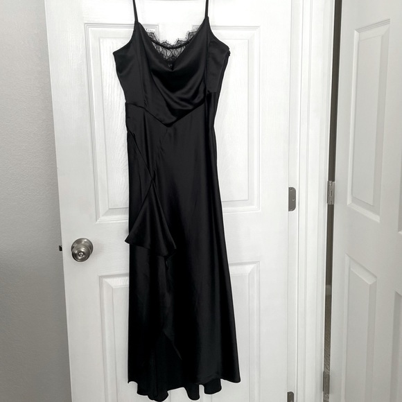 💥CLEARANCE Slip Dress - Picture 3 of 12